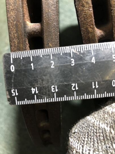 Тормозные диски передние VW Touran