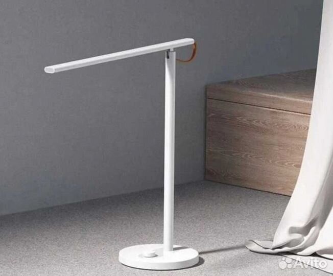 Настольная лампа Xiaomi Mi Smart LED Desk Lamp 1S