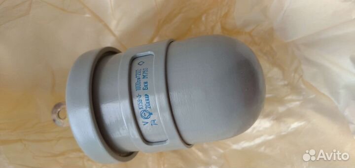 Панельки для радиоламп и др