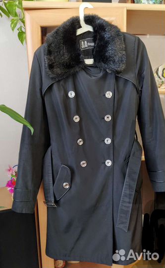 Плащ женский утеплённый