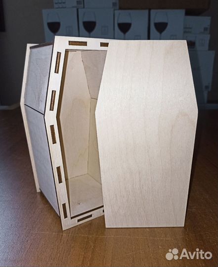 Гроб для мелких домашних животных питомцев