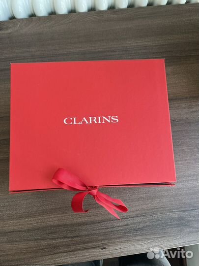Набор Clarins eau ressourcante в коробке