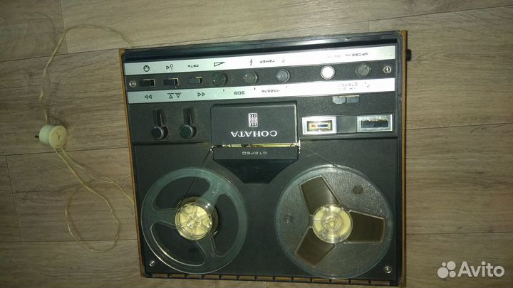 Катушечный магнитофон