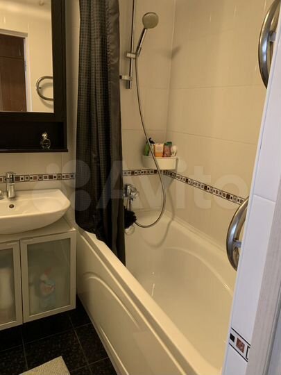 3-к. квартира, 60 м², 2/5 эт.