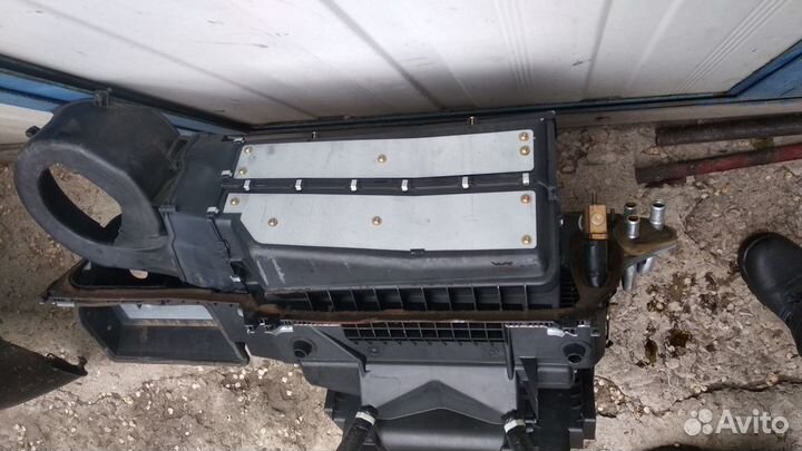 Корпус отопителя Mercedes-Benz W140