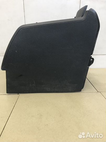 Подлокотник Golf V 2003-2009