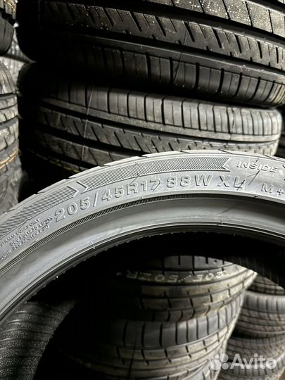 Grenlander Enri U08 205/45 R17 88W