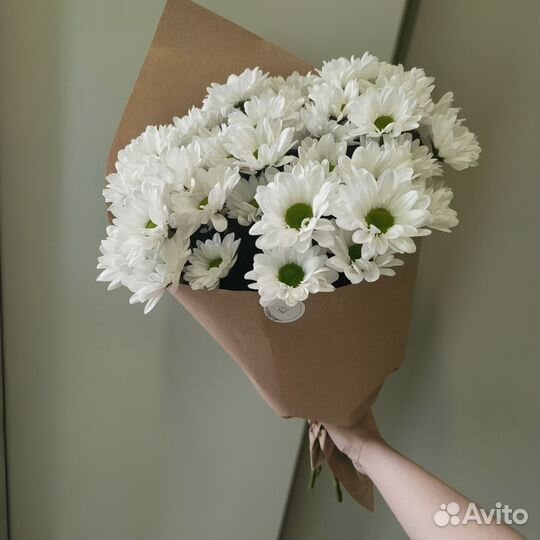 Букет ромашковидной хризантемы