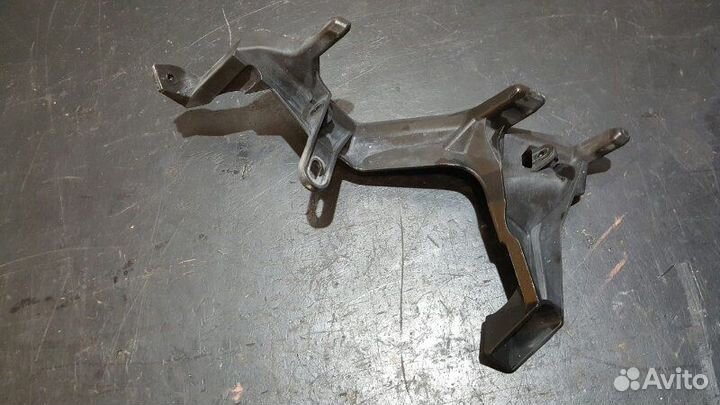 Кронштейн переднего бампера Porsche Cayenne 957