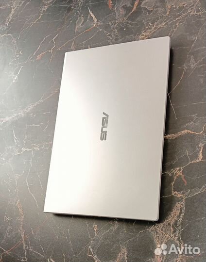 Ноутбук asus