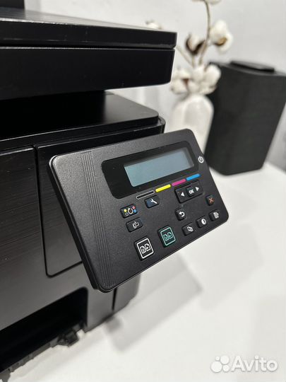 Принтер HP color LaserJet Pro MFP M176