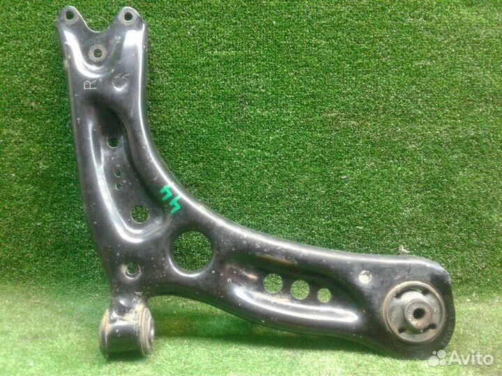 Рычаг передний правый Skoda Octavia A7 CWV 2014