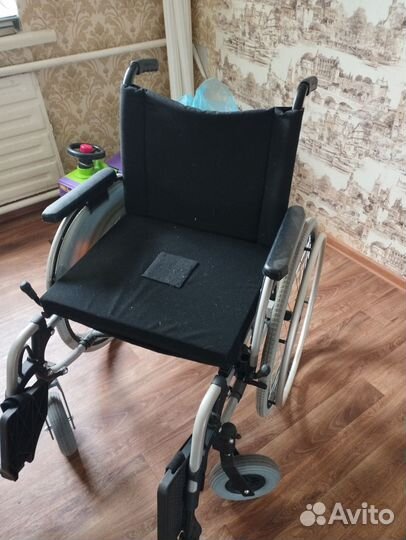 Коляска инвалидная
