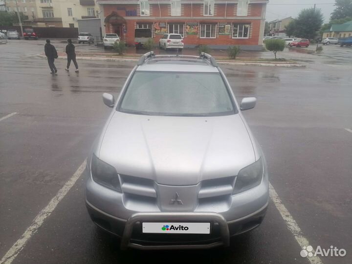 Mitsubishi Outlander 2.4 AT, 2004, 200 000 км