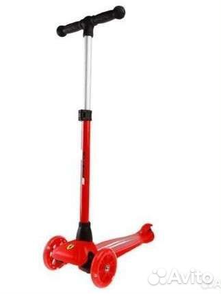 Самокат детский трехколесный новый ferrari