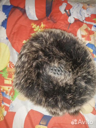 Женские меховые шапки