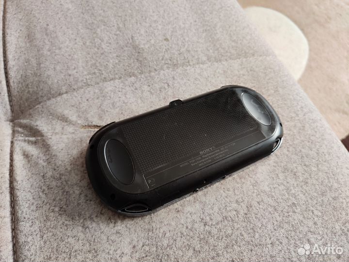 Портативная игровая приставка psp