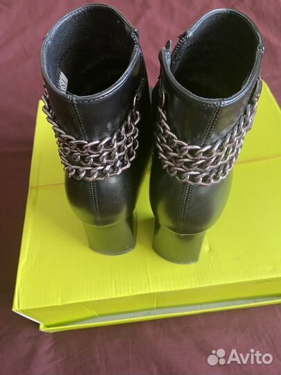 Полусапожки женские