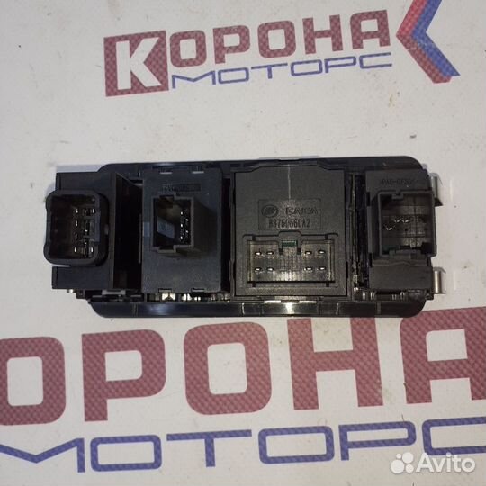 Блок кнопок панели приборов lifan X60