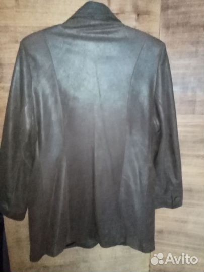 Кожаный пиджак женский