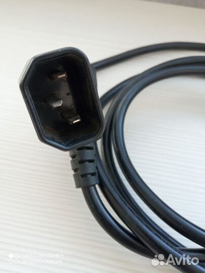 Кабель монитор - компьютер 250V