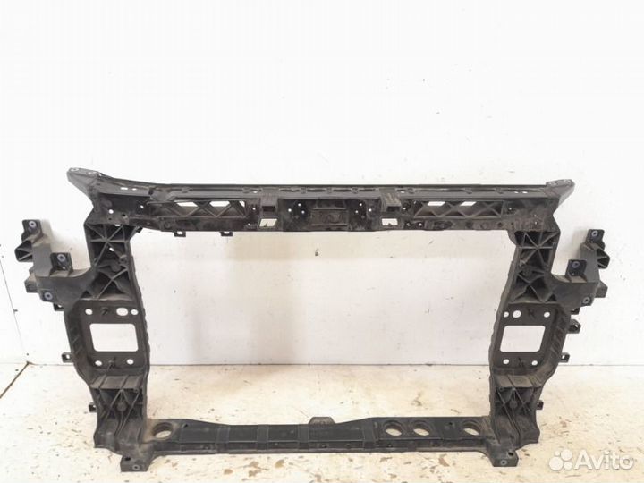 Панель передняя (телевизор) передний Kia Sorento 4