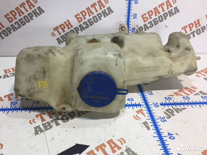 Мерседес Вито Бачок жидкости омывателя стекла