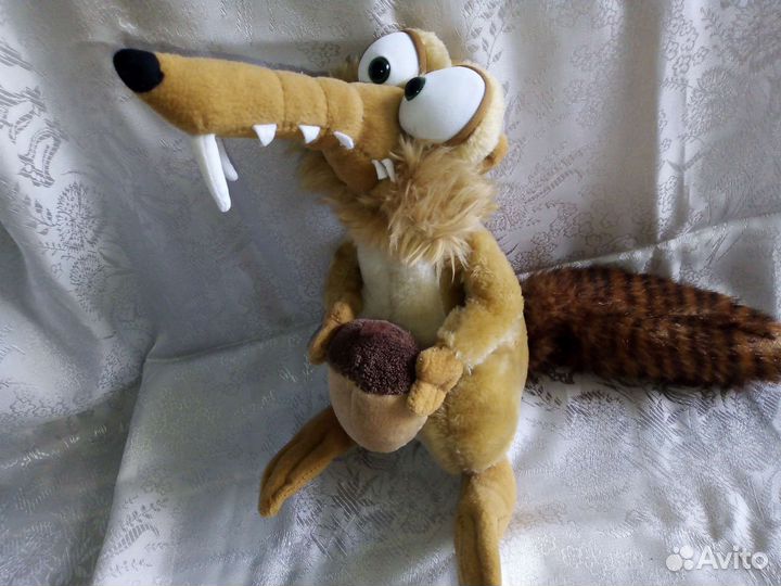 Музыкальная игрушка Белка из Ледникового периода