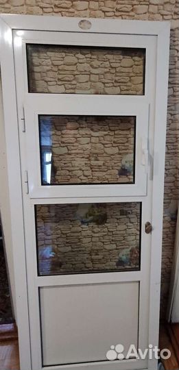 Алюминиевые входные двери б/у с стеклопакетом