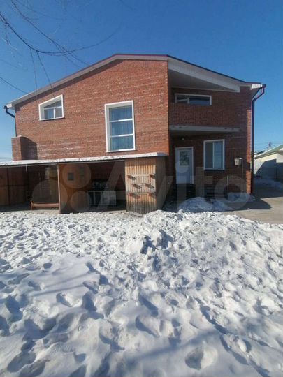 Коттедж 361,8 м² на участке 15 сот.