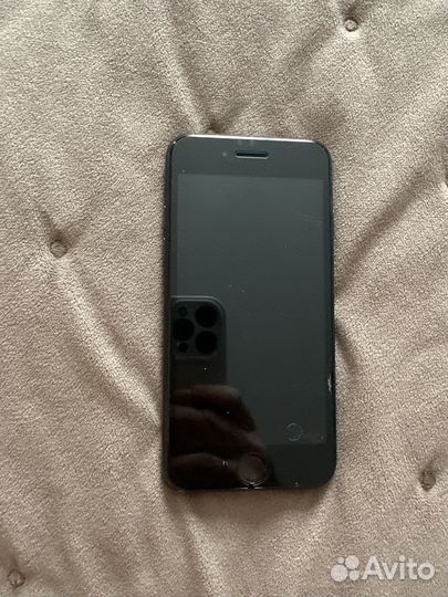 iPhone SE (2020), 64 ГБ