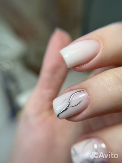 Маникюр