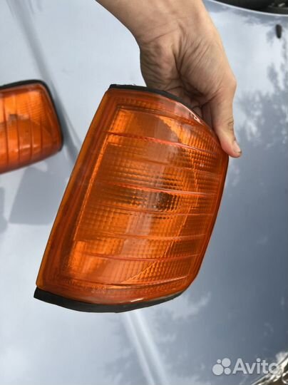 Поворотники Mercedes 190 w201