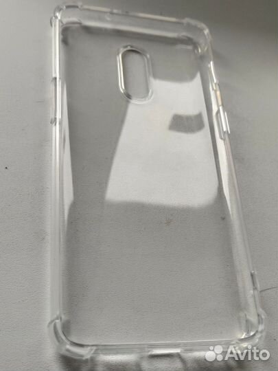Чехол новый на OnePlus 7