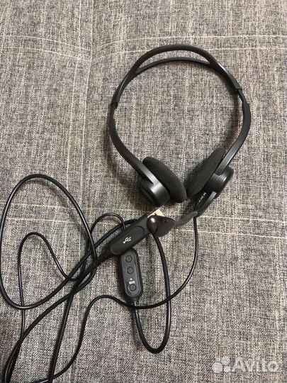 Наушники с микрофоном