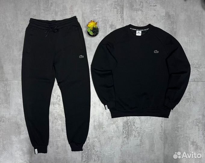 Спортивный костюм Lacoste