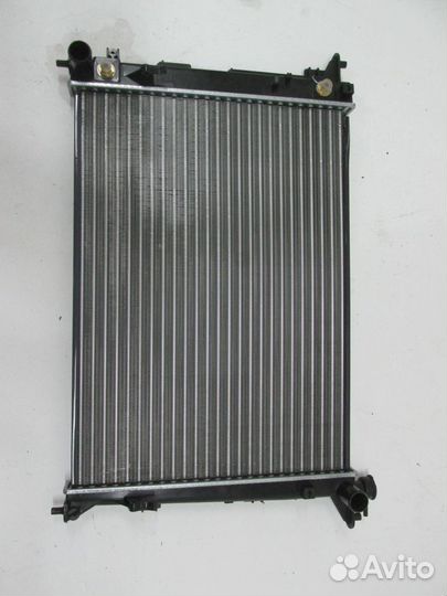 Радиатор охлаждения Kia Sportage 3 SL 2010-2016