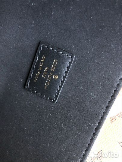 Сумка Louis Vuitton Pochette Metis