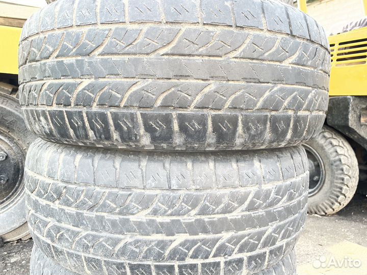 Yokohama Radial 376 265/60 R18 40B