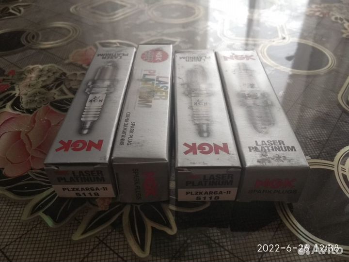Продам свечи зажигания 5118