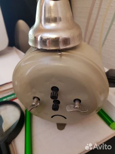 Будильник механический Янтарь СССР