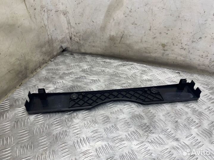 Накладка под номер Toyota Camry V55 2arfe 2015