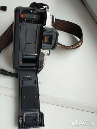 Canon Elan IIe + 3 объектива