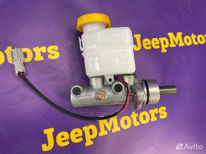 Главный тормозной цилиндр Mitsubishi Pajero V93W