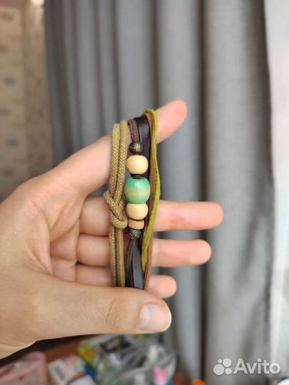 Браслеты в ассортименте