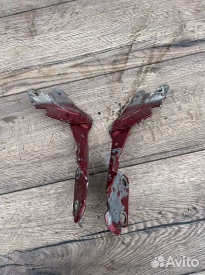 Петли капота Renault Laguna 1.6