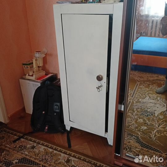 Продам сейф