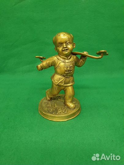 Бронзовая статуэтка. Ребенок Карако. Фен-шуй