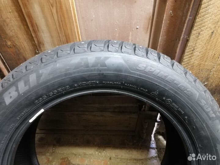 Bridgestone Blizzak Spike-02 SUV 235/55 R18 104T