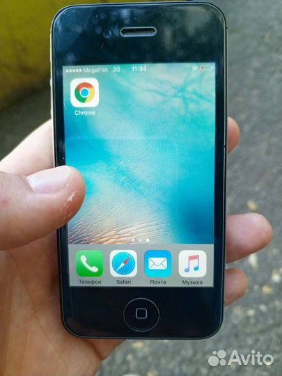 Телефон iPhone 4s